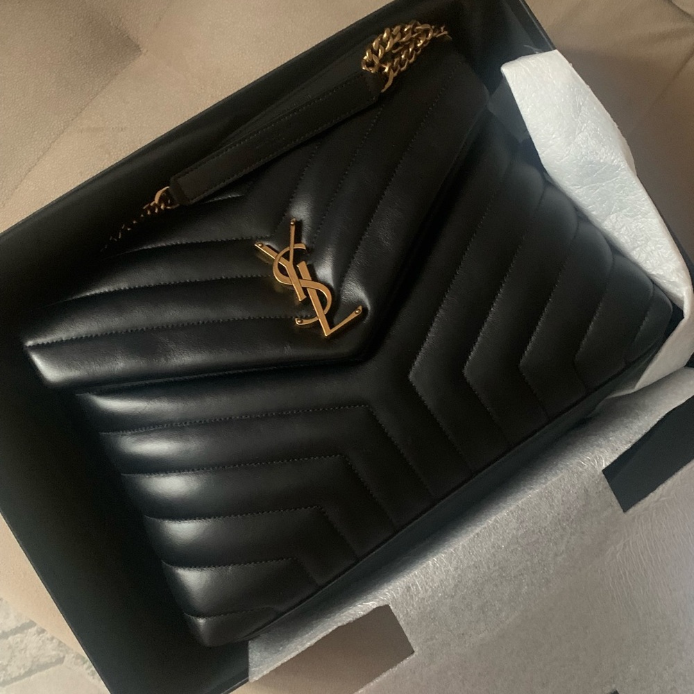 Saint Laurent
Loulou Medium YSL Shoulder Bag in Quilted Leather - Black